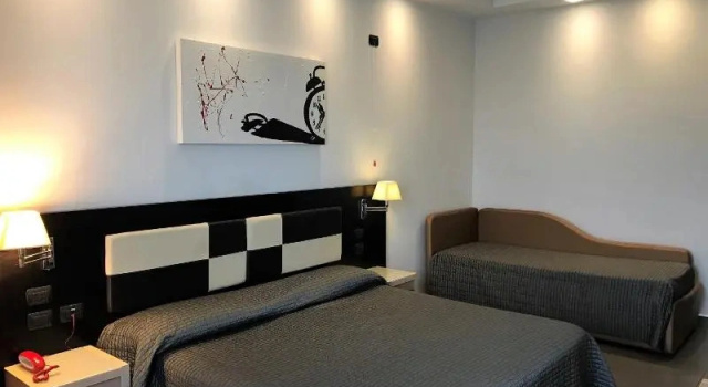 Трёхместный номер Standard с балконом Hotel Visagi