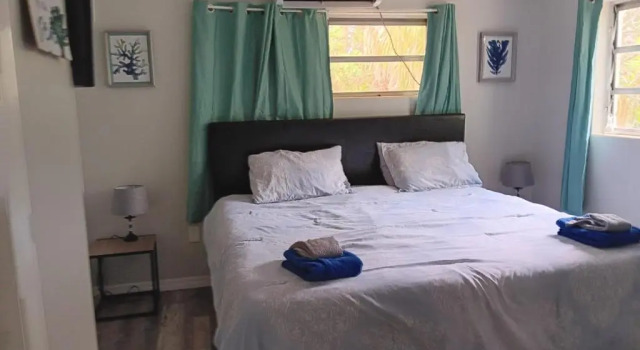 Beautiful 3/2 in Sarasota Internal name: 1840 Glengary