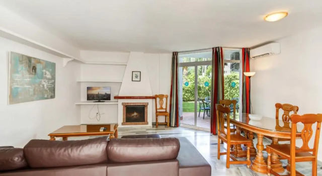 Campanario Calahonda 2 Bedrooms 6Pax Great apartment near all amenities 92 IR80, Prenota Appartamento Hotel a Costa Tropical con piscina, Piscina