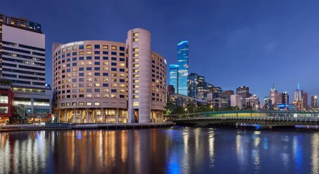Номер Standard с видом на реку Crowne Plaza Melbourne by IHG