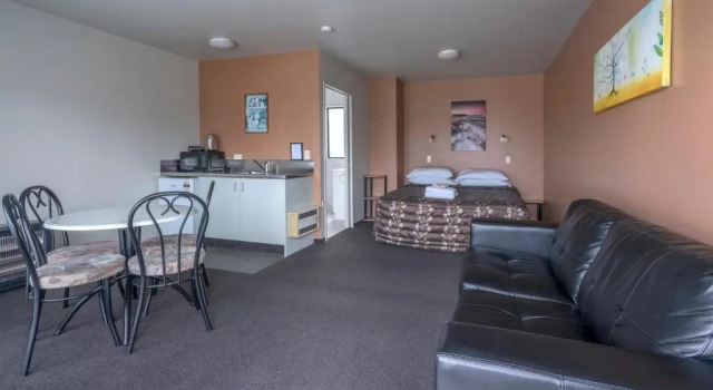 Студия Sierra Beachfront Motel