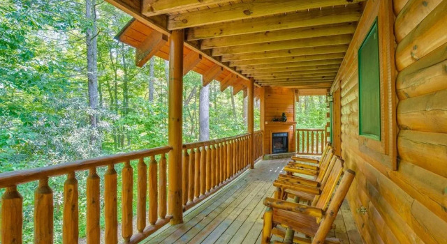 Peyton's Hideaway by Jackson Mountain Rentals