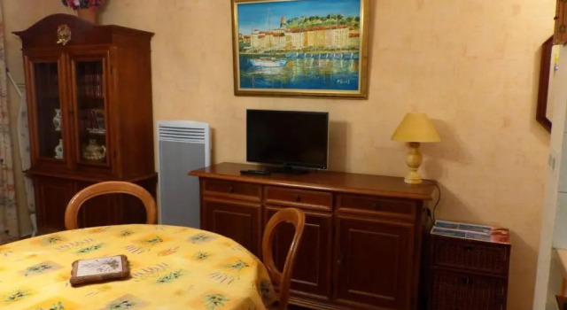Appartement Le Lavandou, 2 pièces, 4 personnes - FR-1-308-127