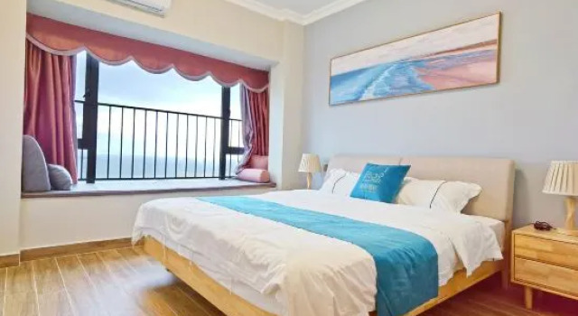 Люкс с 3 комнатами QinHai hotel（weigangwan plo）