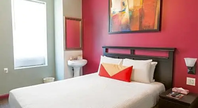 Номер Standard Broadway Hotel and Hostel