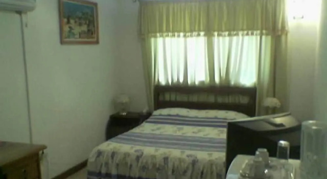 Eastoment Hotel