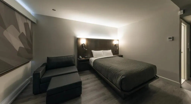 Двухместный номер Standard Hôtel & Suites Normandin Lévis