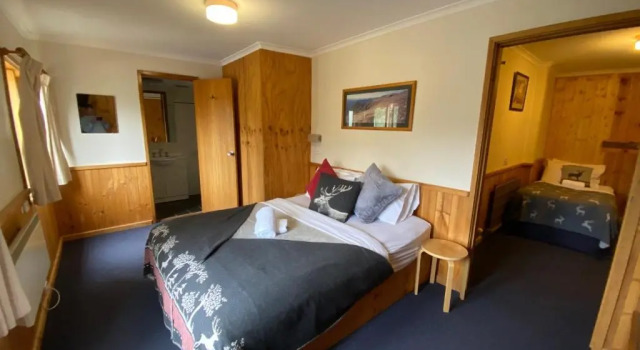 Четырёхместный номер Standard Candlelight Lodge