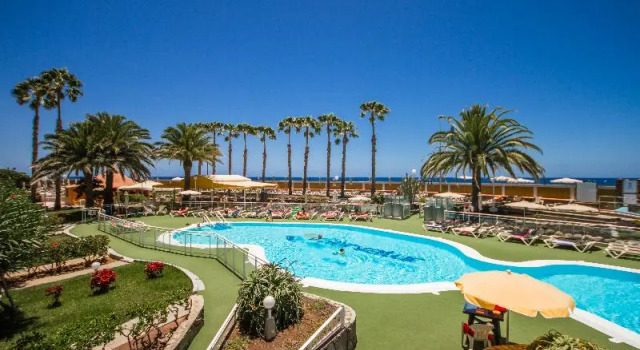 Апартаменты c 1 комнатой с балконом и с частичным видом на море Servatur Green Beach