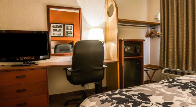 Номер Standard Sleep Inn Pelham Oak Mountain