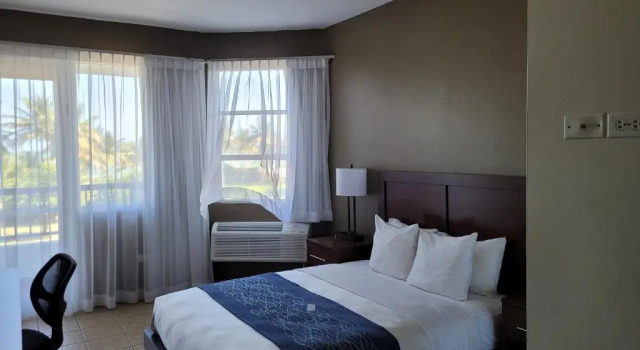 Двухместный номер Standard с видом на океан Comfort Inn & Suites