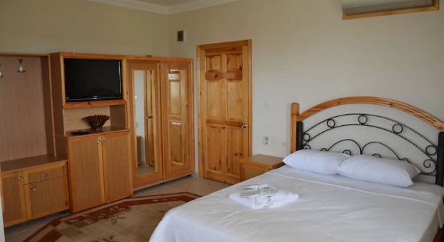 Mertur Hotel, Varaa Hotelli Hotellit Marmara-alue pysäköinnillä, Pysäköinti