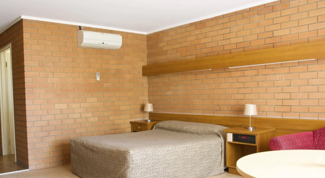 Crystal Fountain Motel Albury, Buchen Sie Motel Lavington Murray River