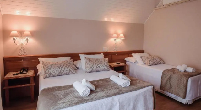 Четырёхместный номер Standard Hotel Vista do Vale