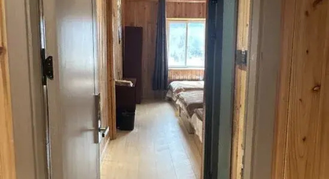 Кровать в общем номере (мужской номер) Yubeng impression boutique inn