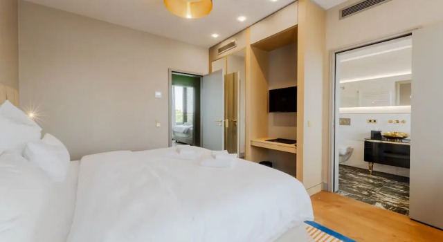 Номер Presidential Fourty Three Luxury Serviced Apartments