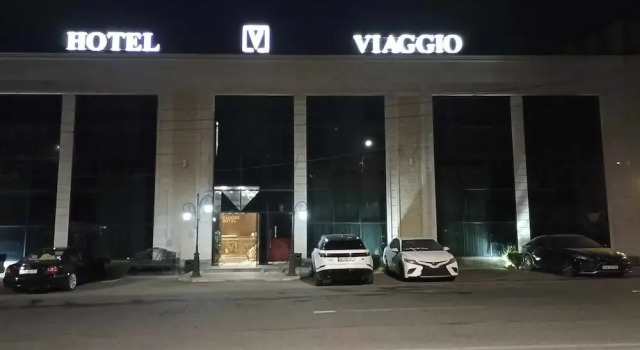 V hotel & tours
