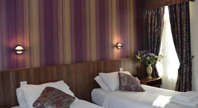 Двухместный номер Standard Star Anglia Hotel