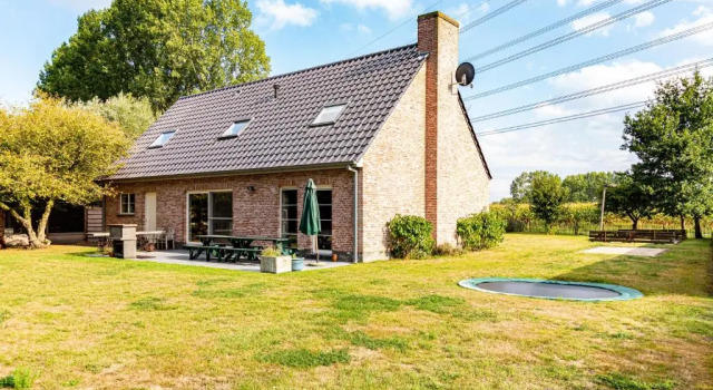 De Smokkelaar & Het Schuurtje, Varaa Hotelli Hotellit Brussels pysäköinnillä, Pysäköinti