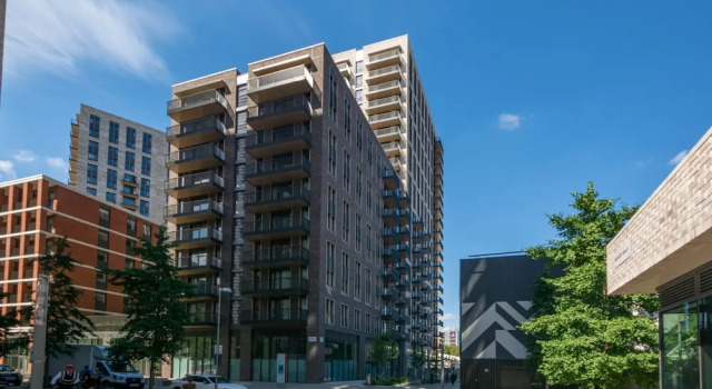 2 Bedroom Service Apt in Artillery Lane