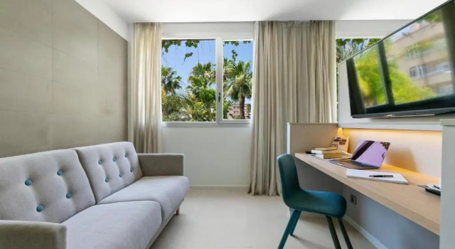 Полулюкс Hotel Areca