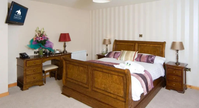 Номер Deluxe The Elephant & Castle Hotel