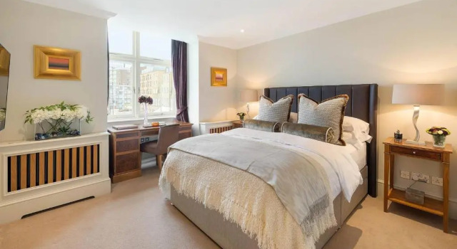 Апартаменты Grand Ambassadorial Duplex Apartment Hyde Park