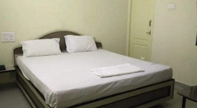 Hotel Sri BalaKrishna, Забронировать Отель Отели штата Тамилнада 3 звезды, 3*