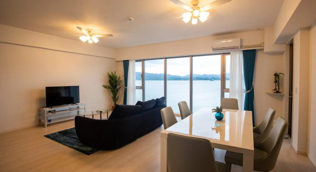 Koori jima10minutes Newbuilding B32-003, Prenota Appartamento Hotel a Okinawa con parcheggio, Parcheggio