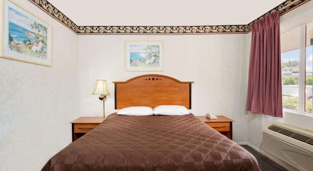 Двухместный номер Standard Knights Inn Madison Heights