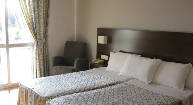Двухместный номер Standard с балконом Hotel Troncoso