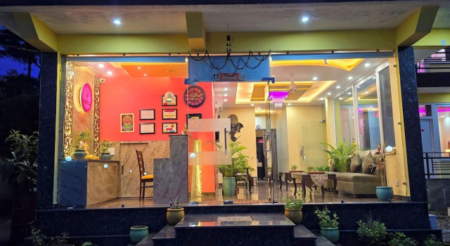 Amoda - Best Hotel in Dharamshala, Забронировать Отель Отели штата Химачал-Прадеш с завтраком, Завтраки