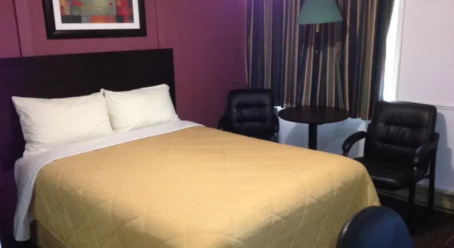 Country Squire Motel