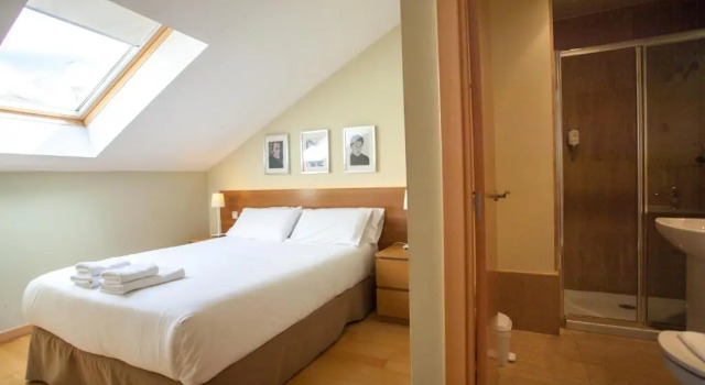 Апартаменты с 3 комнатами Palafox Central Suites