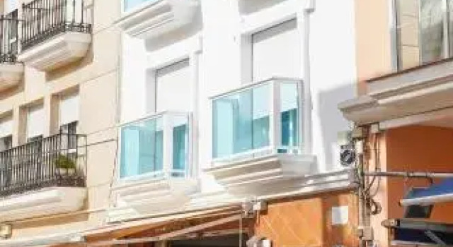 Estudio con balcones 2ºA playa76