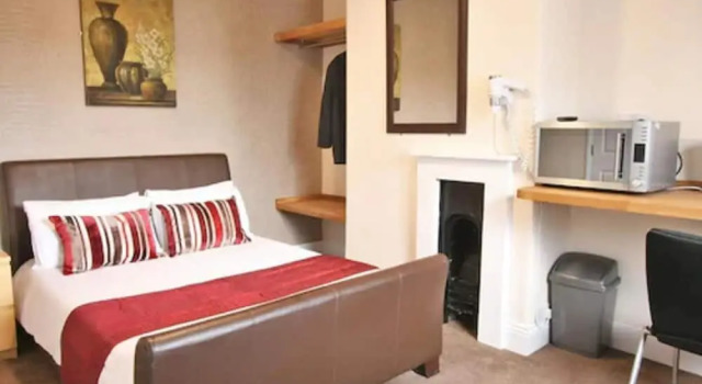 Двухместный номер Standard Central Hotel Cheltenham by Roomsbooked