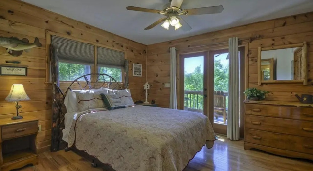 Call of the Wild, Book Hotel Hoteller i Morganton med parkering, Parkering