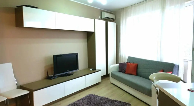 Skyline Rooftop Condos, Prenota Appartamento Hotel economici a Oradea