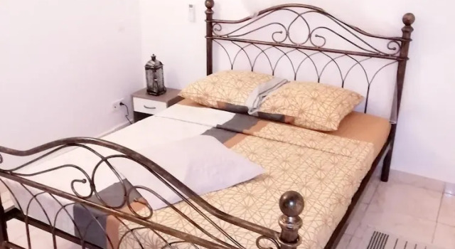 Apartment with 3 Bedrooms in Vieux Habitants, with Wonderful Sea View, Furnished Balcony And Wifi - 14 Km From the Beach, Prenota Appartamento Hotel a Basse-Terre con parcheggio, Parcheggio