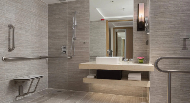 Четырёхместный номер Deluxe Courtyard by Marriott Siem Reap Resort
