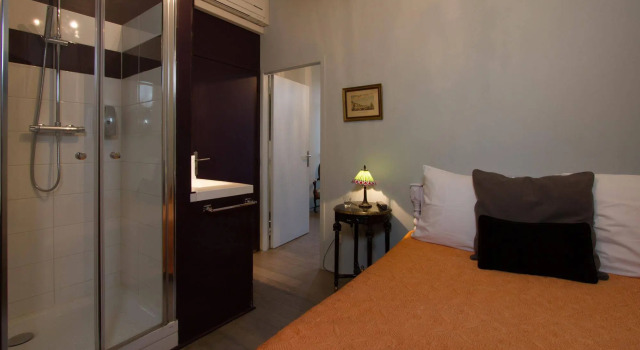 Au Coeur de Bordeaux B&B, Забронировать Отель «постель и завтрак» Отели Бордо с завтраком, рядом с Музей естественной истории, Завтраки