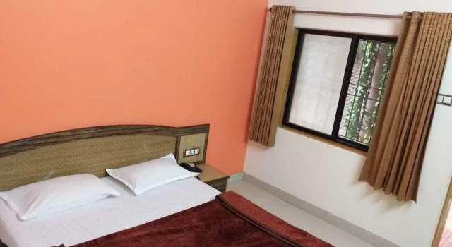 Hotel Rahil Plaza