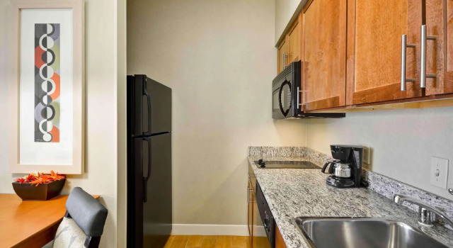 Четырёхместный люкс c 1 комнатой Homewood Suites Dallas-Frisco