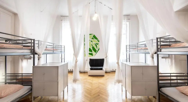 Bed in slaapzaal (slaapzaal voor vrouwen) Avenue Hostel