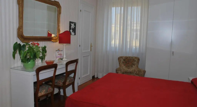 Attico Monteverde, Book Hotel Hoteller i Gianicolense med parkering, Parkering