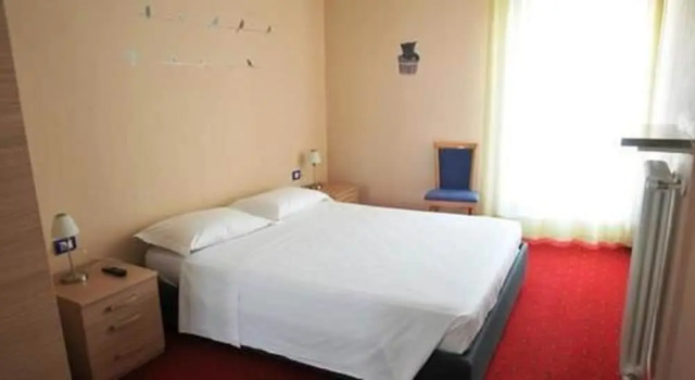 Hotel Cappello Di Ferro, Забронировать Отель Отели Больцано с парковкой, рядом с Канатная дорога Колле, Парковка