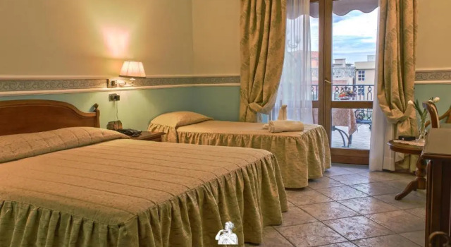 Трёхместный номер Superior Afrodite Boutique Hotel