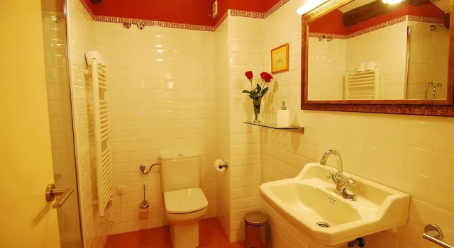 Трёхместный номер Standard Vilosell Wine Hotel
