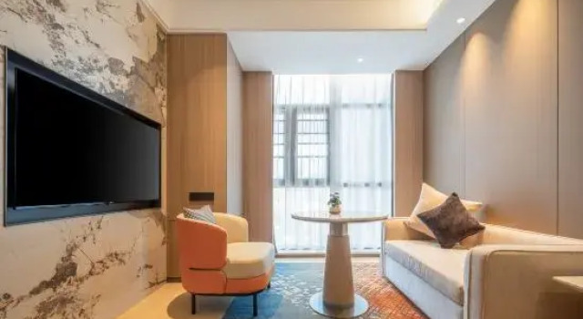 Люкс Deluxe Lanyue Rezen Hotel (Zhaoshang Huayuan City Branch), Jiujiang