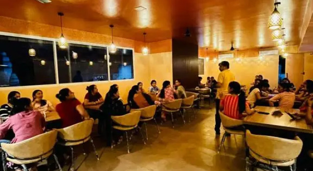 Hotel Agk Palace, Rezervovat Hotel Haridvár Uttarakhand